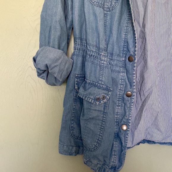 Lightweight Jean Jacket - Picture 3 of 5